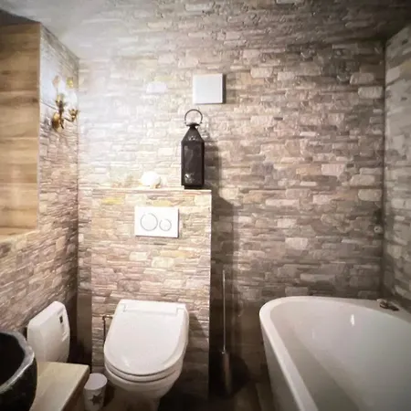 Feriehus New Chalet Fenny Near Slopes By Nest Breuil-Cervinia